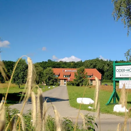 Oder-hotel Hotell